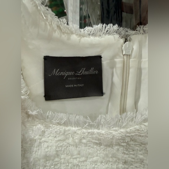 Monique Lhuillier Scoop Neck Sculpted Dress size 6 - Picture 10 of 16